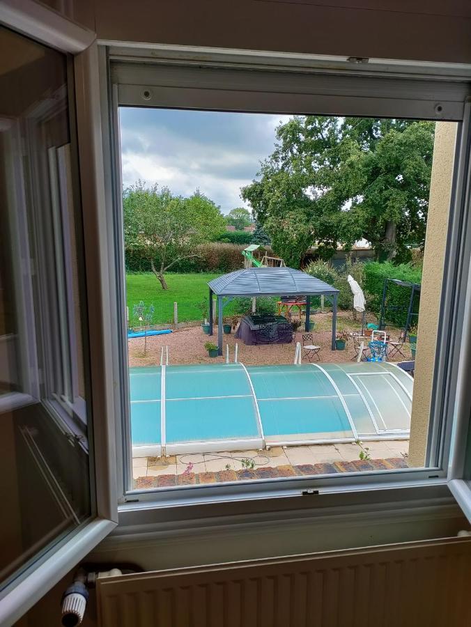 Colette Alain Maxime Bed & Breakfast Lapalisse Exterior photo