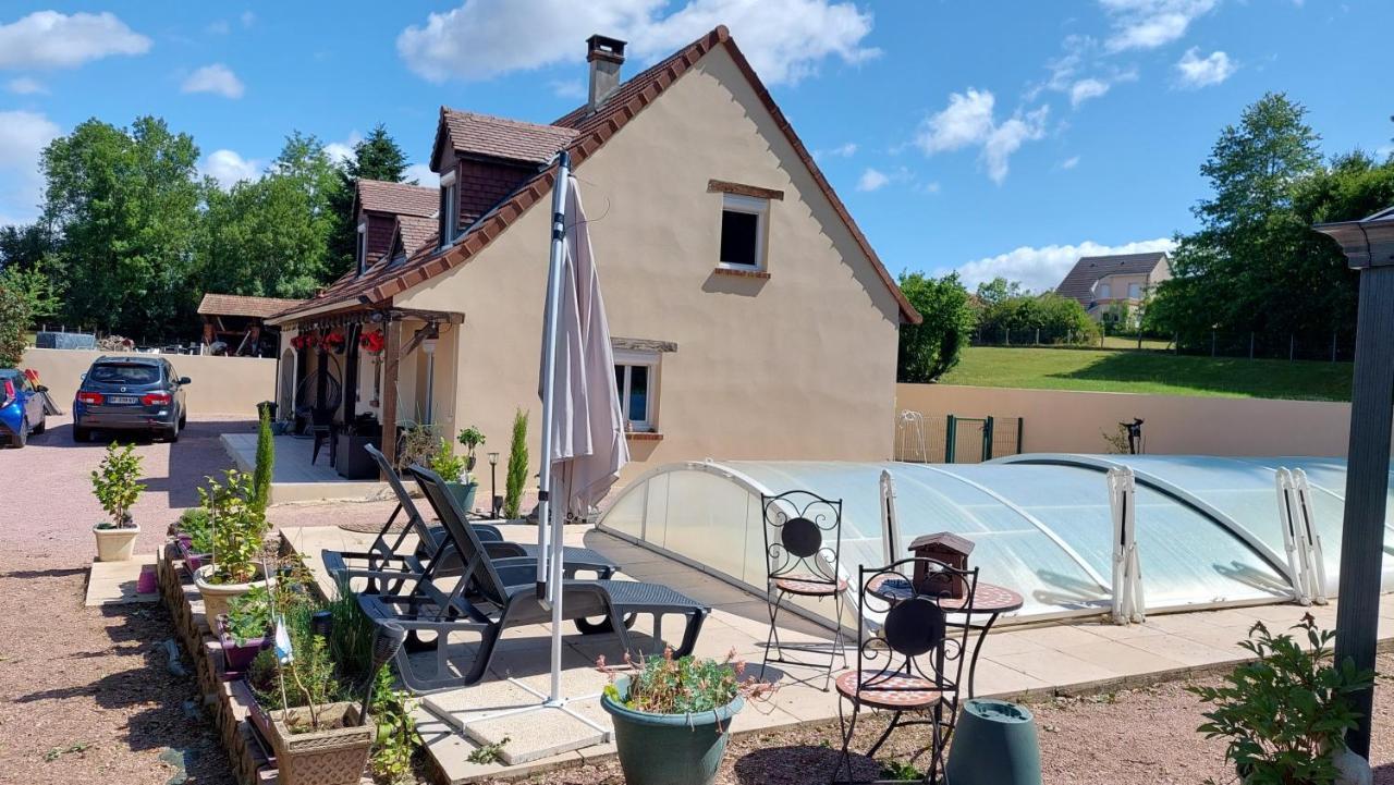 Colette Alain Maxime Bed & Breakfast Lapalisse Exterior photo